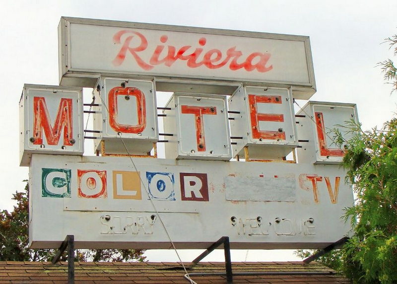 Riviera Motel - Photo Credit Alan C Of Marion